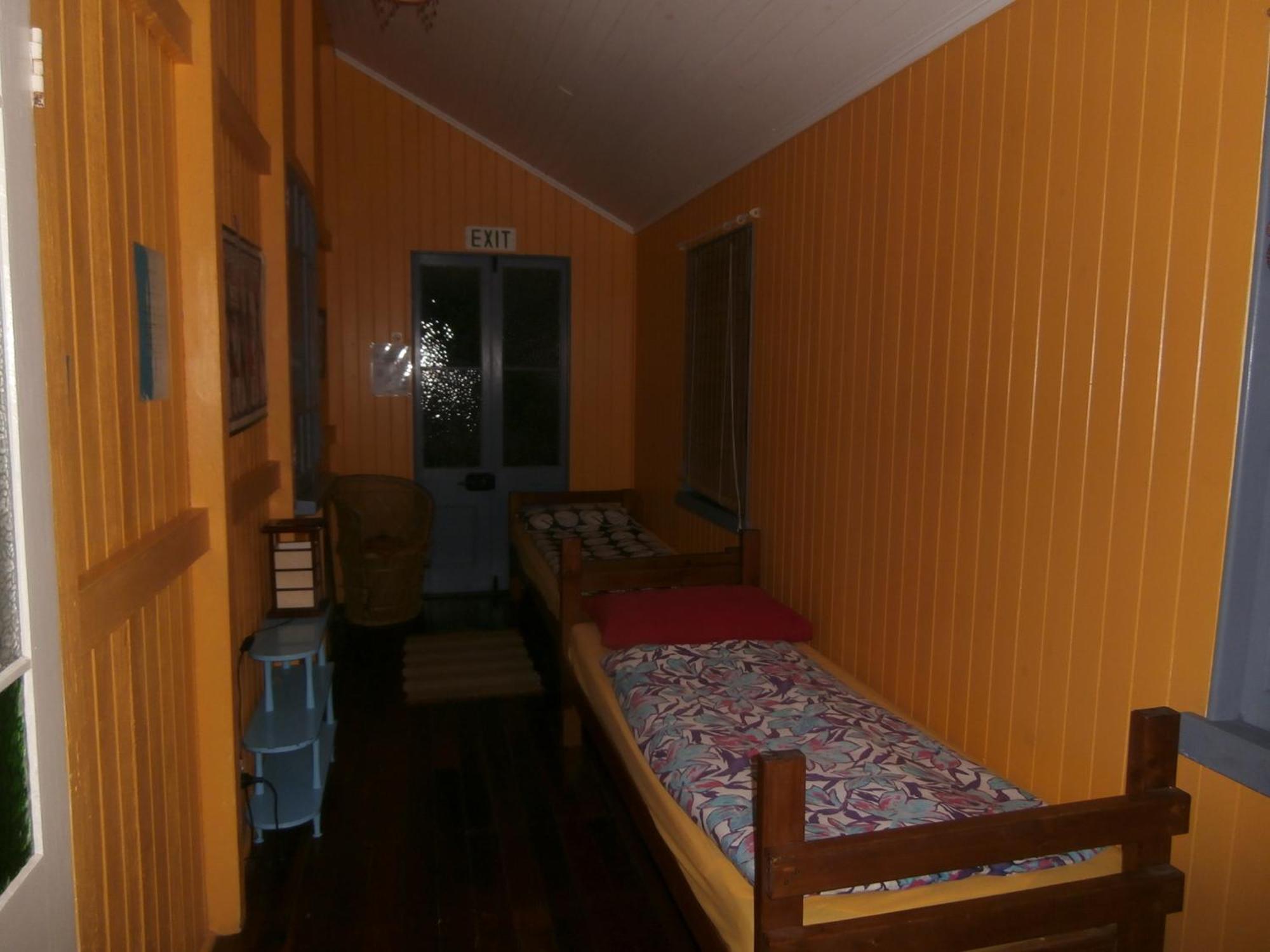 Mango Tourist Hostel Херви-Бэй Номер фото